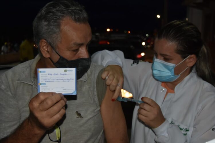 SJE lança campanha para atualizar 2ª dose da vacina contra a covid-19; quem tem 12 anos ou mais já pode tomar 3ª dose