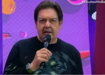 Câmera leva choque em palco de Faustão e é internado às pressas