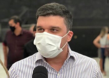 Prefeito de Ouro Velho, Augusto Valadares, atinge 96,6% de aprovação