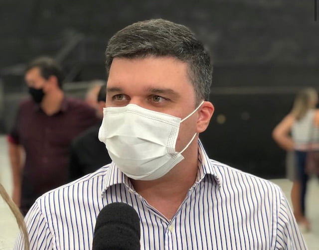 Prefeito de Ouro Velho, Augusto Valadares, atinge 96,6% de aprovação