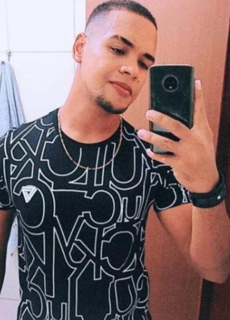 Morte de jovem educador físico comove Afogados