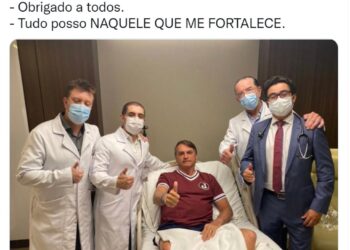 Bolsonaro teve alta após internação por obstrução intestinal
