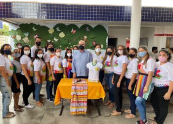 Tuparetama: volta às aulas é marcada pela entrega do novo Kit Escolar