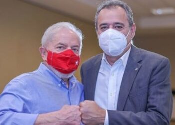 Paulo Câmara diz a Lula que Danilo Cabral é o seu candidato a governador em Pernambuco