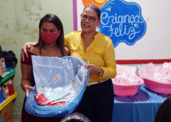 Tuparetama: Gestantes do Criança Feliz são contempladas com kits natalidade