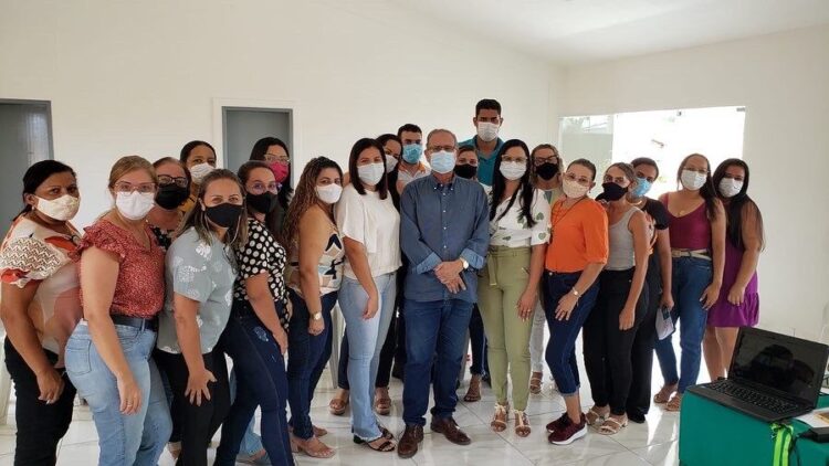 Tuparetama: Prefeito se reúne com gestores escolares para discutir o retorno das aulas na rede municipal