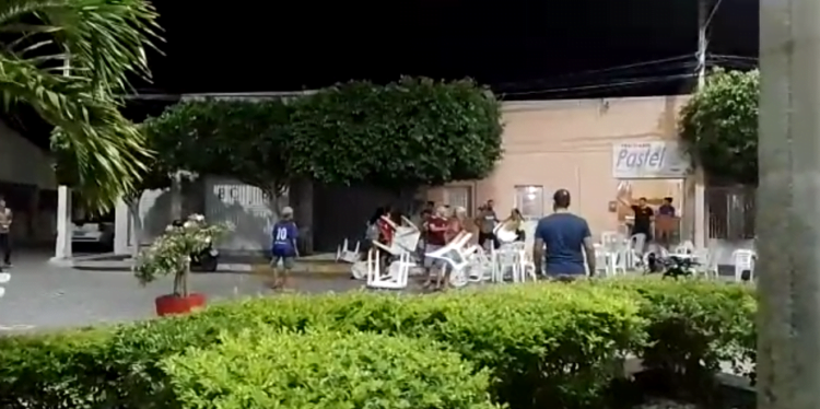 Vídeo: Egipciense esfaqueado em praça pública na cidade de Iguaracy