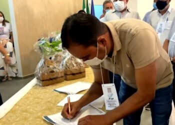 Prefeito Gilson Bento de Brejinho,  participa em Floresta do Fórum pelo clima e pelas águas