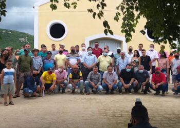 Anchieta Patriota inaugura calçamentos nas comunidades de Barreiros e Brejo na zona rural de Carnaíba
