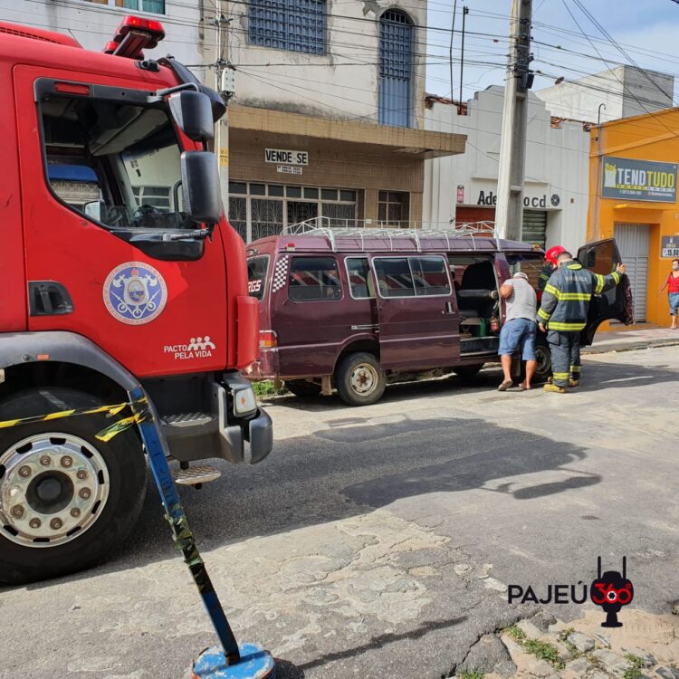 Princípio de incêndio em Van no Centro de Afogados da Ingazeira