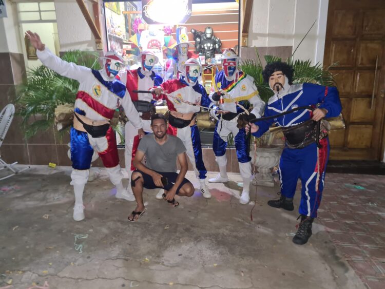 Tabaqueiros levam as cores da bandeira de Afogados para as ruas da cidade