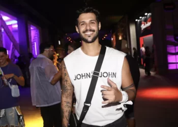 Ex-‘BBB’ Rodrigo Mussi sofre acidente de carro e está internado no Hospital das Clínicas