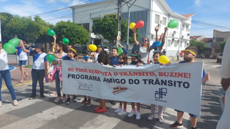 Escola Dom Mota realiza ação educativa no trânsito de Afogados