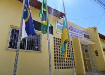 Oposição na Câmara de vereadores de Carnaíba se absteve de votar o aumento do funcionalismo municipal