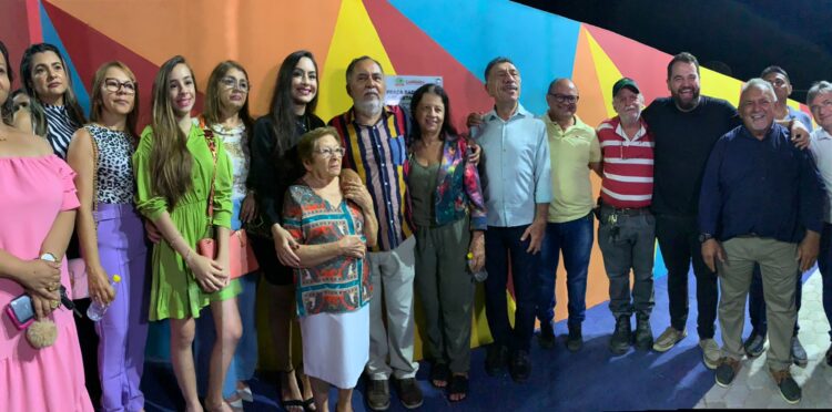 Emoção na inauguração de praça que leva o nome do radialista Anchieta Santos, em Carnaíba