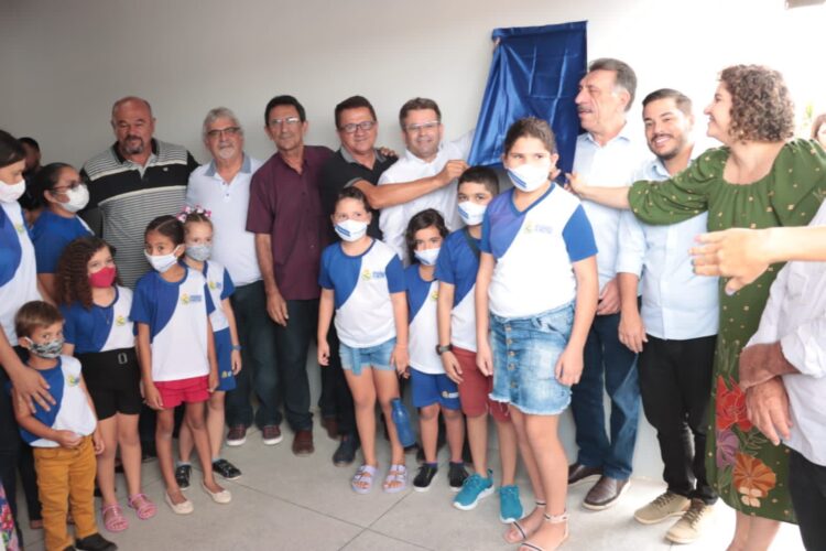 Sandrinho inaugurou ampliação de escola na zona rural de Afogados
