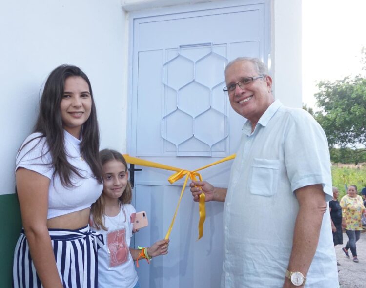 Prefeitura de Tuparetama inaugura centro social no Santo Agostinho