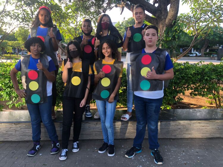 Afogados: Escola Ana Melo promove ações de conscientização para um trânsito seguro