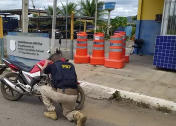 Polícia apreende moto clonada em Serra Talhada após denúncia de proprietária no Ceará