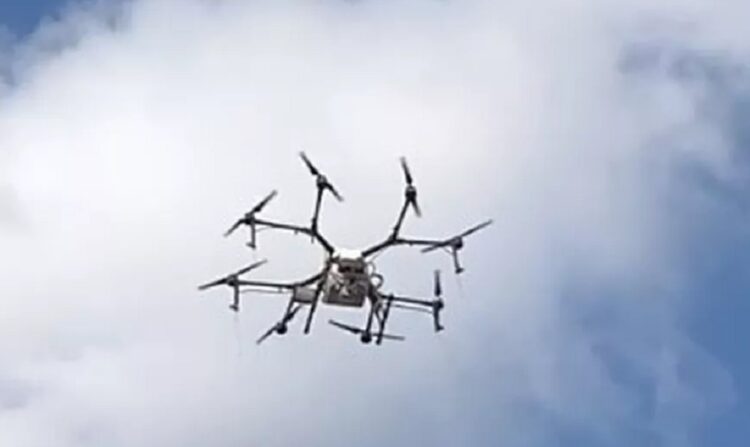 Militantes afirmam que drone teria jogado fezes e urina em participantes de evento com Lula e Kalil em Uberlândia