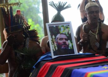 Corpo do indigenista pernambucano Bruno Pereira é velado e cremado em cemitério de Paulista
