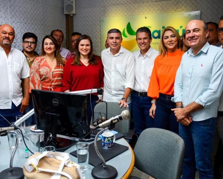 Em Afogados da Ingazeira e Tabira, Marília Arraes inicia visita ao Sertão do Pajeú