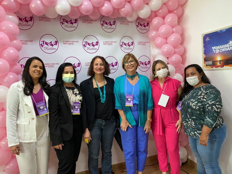 Presidenta da Amupe, Ana Célia participa de encontro com vereadoras pernambucanas