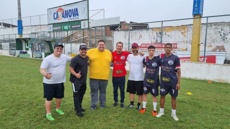 Pioneirismo: professores e atletas participam de capacitação de plataforma mundial que facilita contratações de jovens jogadores