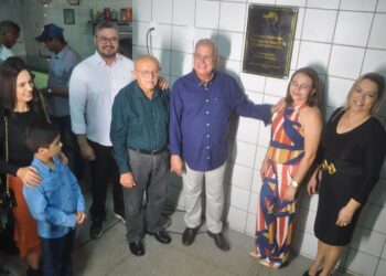 Tuparetama celebrou a memória do poeta Valdir Teles, com inauguração de praça e festival de poesia