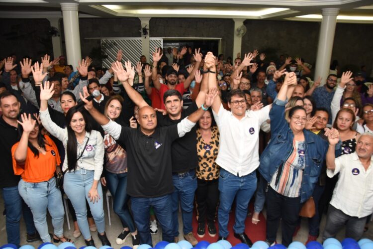 Delegado Israel lança pré -candidatura e apresenta Erick Lessa