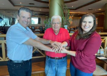 Como o blog já tinha antecipado, chapa encabeçada por Marília Arraes recebe apoio de Totonho Valadares, ex-prefeito de Afogados da Ingazeira