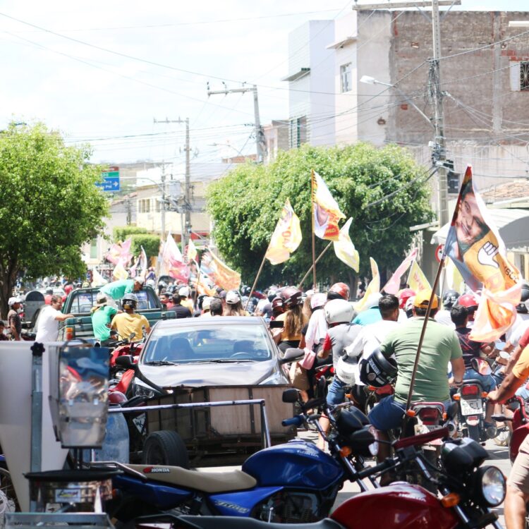 Grande motociata e carreata em prol de Danilo, José Patriota, Lucas Ramos e demais candidatos apoiados por grupo de Anchieta Patriota