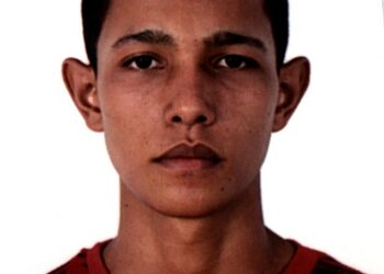 Jovem é morto com golpe de faca no pescoço, em Sertânia