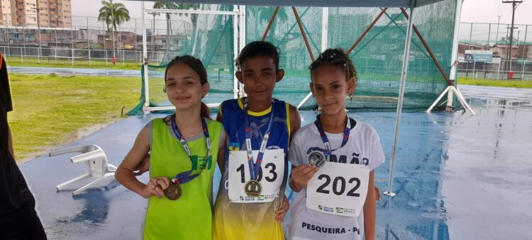 Atletismo carnaibano é destaque nos Jogos Escolares de Pernambuco