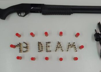 Dois homens presos e duas armas de fogo e 78 munições apreendidas em Afogados