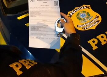 PRF detém foragido da justiça em Serra Talhada