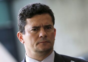 Justiça Eleitoral faz busca e apreensão na casa de Sergio Moro