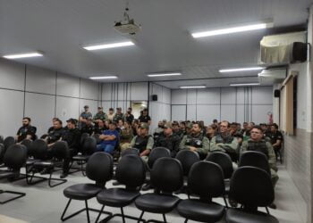 Polícia cumpre oito mandados de prisão e doze mandados de busca e apreensão em São José do Egito-PE.