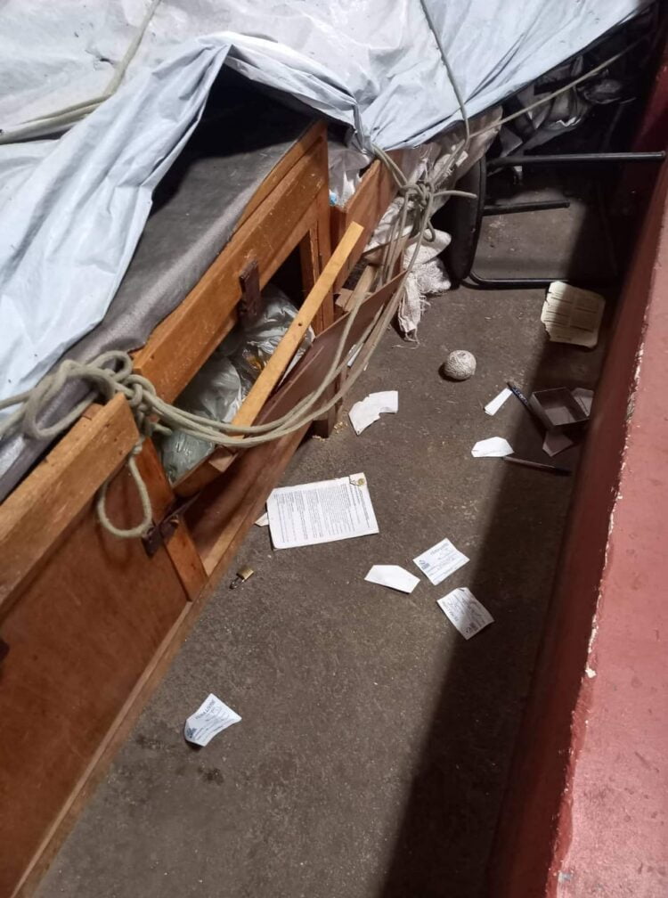 Mercado Público de Afogados é invadido e bandidos roubam e depredam local