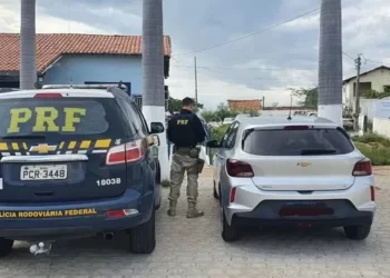 Homem é detido após comprar carro roubado pelas redes sociais em Serra Talhada