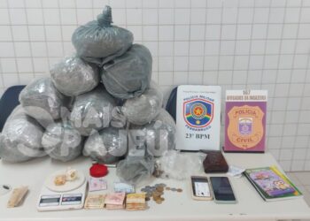 Duas mulheres presas por tráfico de drogas no bairro Sobreira, em Afogados