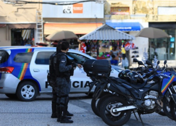 “PMs se queixam da carga horária extensa e falta de efetivo”, diz psicóloga sobre situação da Polícia Militar de Pernambuco