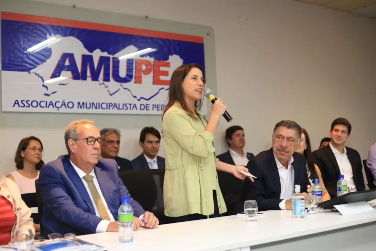 Márcia Conrado é a nova presidente da Amupe