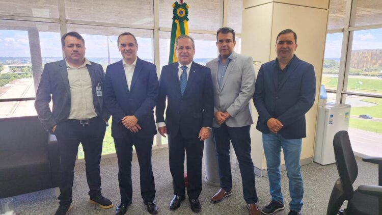 Prefeitos Ecleriston Ramos e Gilson Bento solicitaram do Secretário Nacional de Segurança Pública a implantação de uma Companhia Independente da Polícia Militar na região do Alto Pajeú