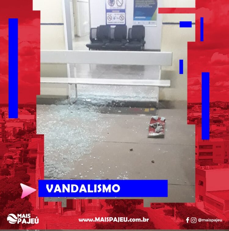 Vândalo destrói parte de porta principal do hospital de Afogados