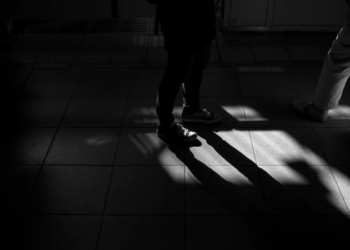 Homem é preso suspeito de estuprar enteadas, engravidar uma delas e obrigar o filho a ver pornografia