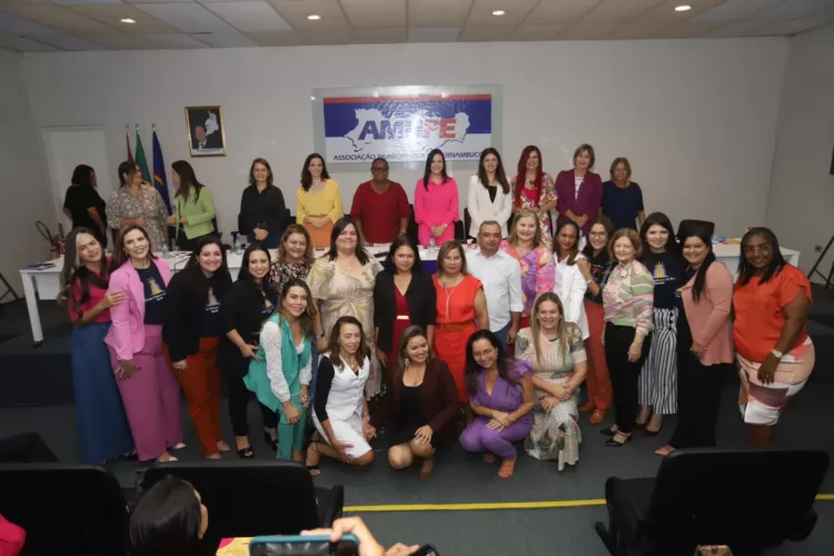 Amupe realiza seminário “Mulheres e Políticas Públicas”