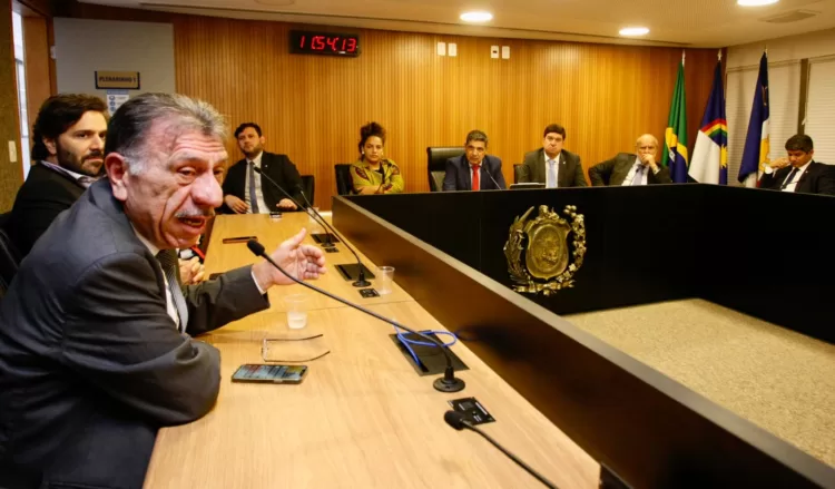 “Pernambuco não pode baixar a cabeça para a questão da Transnordestina”, afirma José Patriota