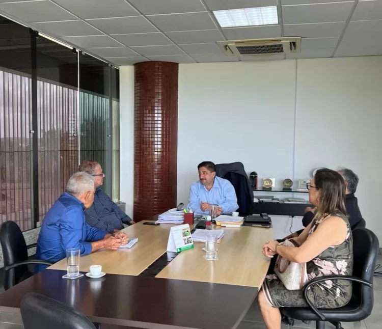 Em busca de recursos para Tuparetama, prefeito Sávio Torres solicita ações do IPA para fortalecer a agricultura no município