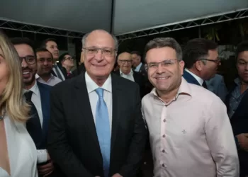 Sandrinho reafirma compromisso com concurso público ainda neste semestre